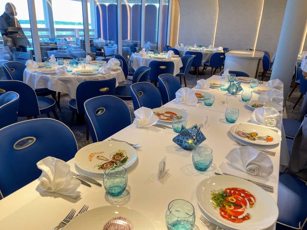 8 Popular Cruise Ship Seafood Restaurants
