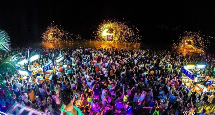 full moon - nye party in thailand