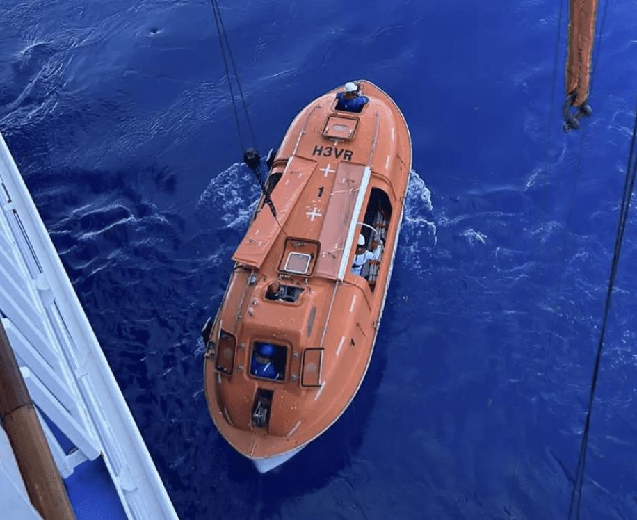 carnival valor lifeboat rescue