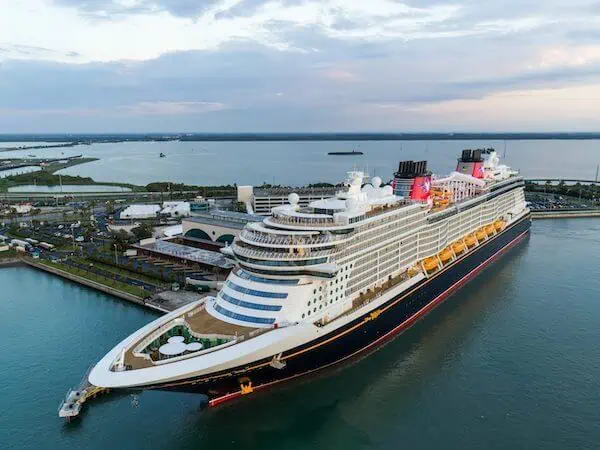 Disney cruise ships Wish Exterior